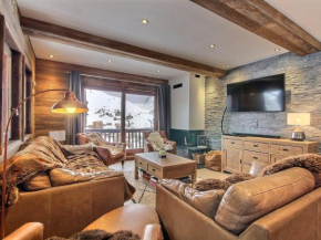 Chalet rénové au pied des pistes avec balcon et cheminée - FR-1-455-231